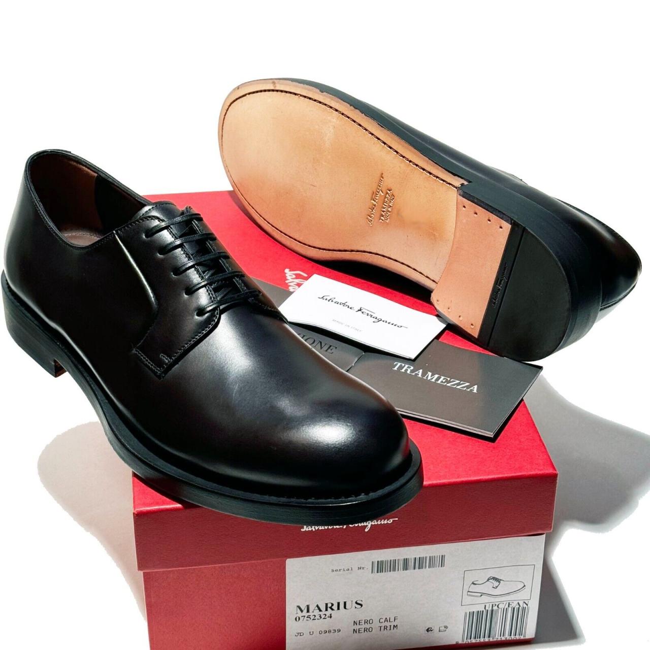 Ferragamo TRAMEZZA MARIUS Black Leather Round Toe Welted Oxford Mens ... Salvatore Ferragamo Tramezza Oxford, kemewahan abadi dari tangan maestro Italia