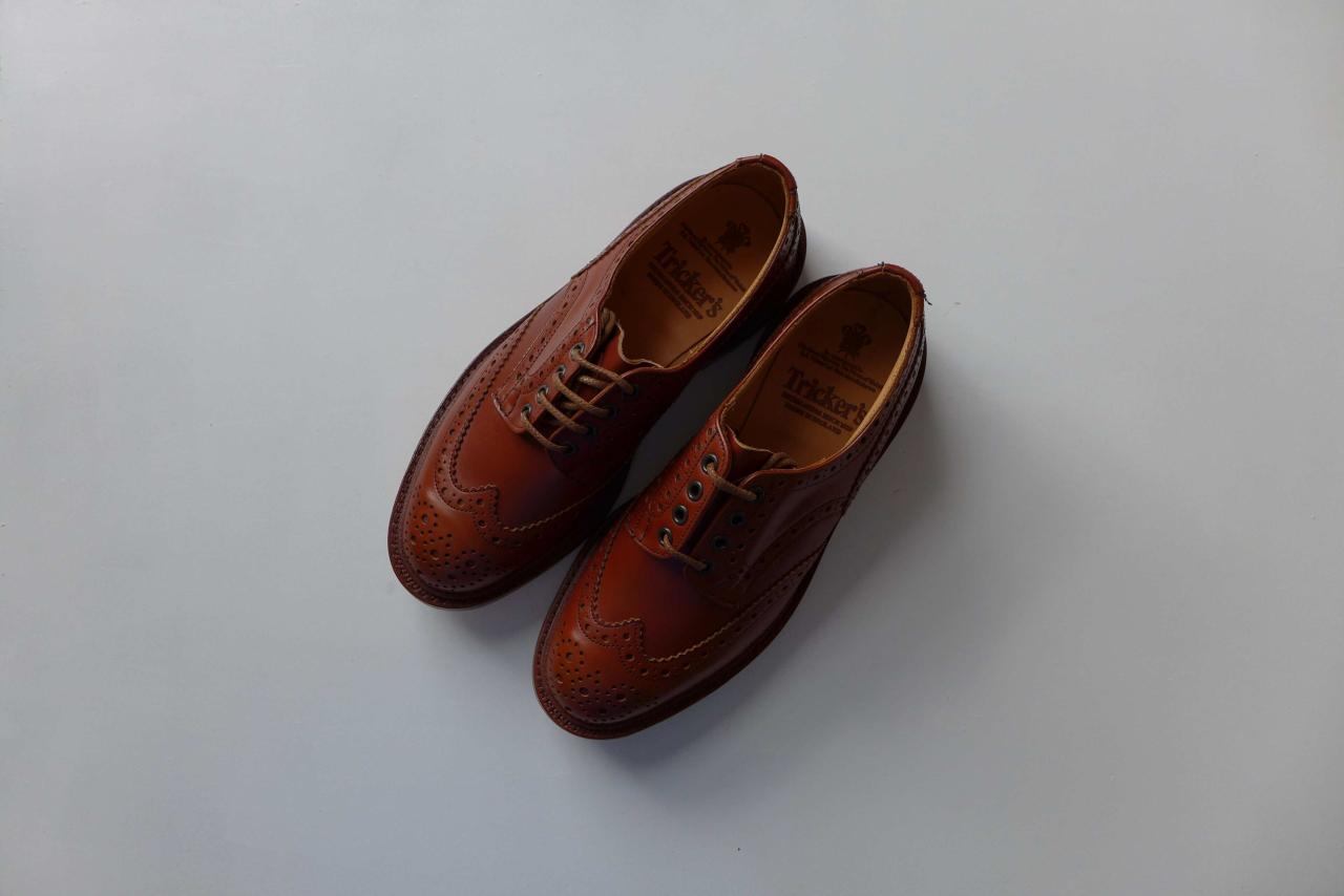 TRICKER'S Bourton Full-Grain Leather Brogues for Men | MR PORTER Tricker’s Bourton Brogue, karya sepatu Inggris dengan detail handmade sempurna