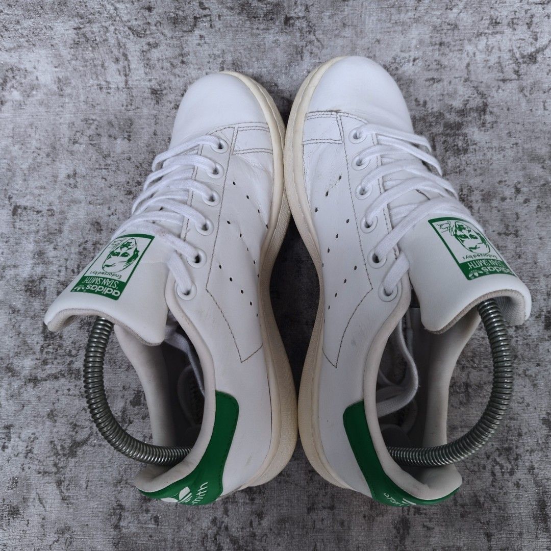 Stan Smith Adidas, pilihan elegan minimalis yang selalu relevan di dunia fashion