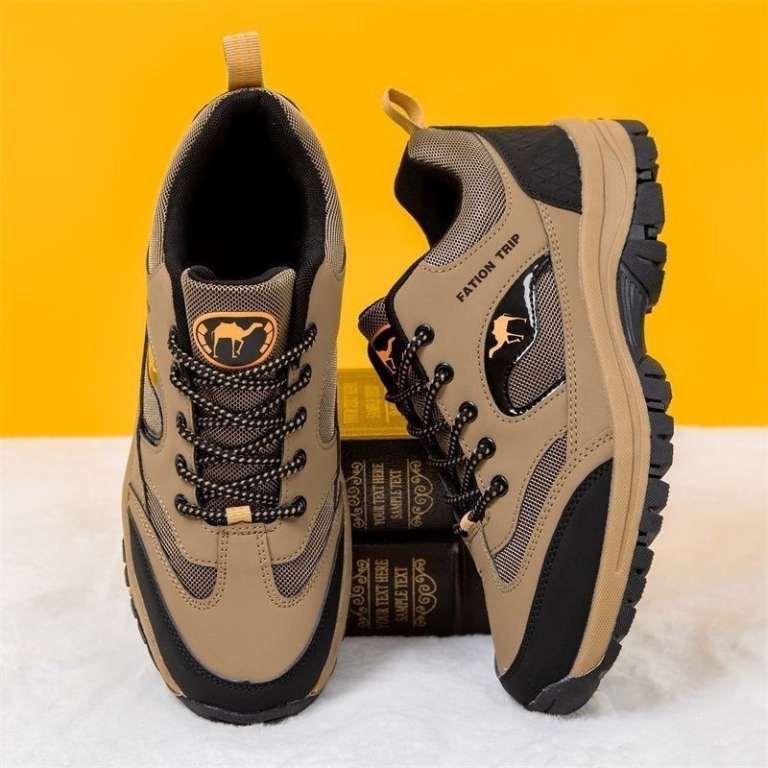 14 Sepatu Nyaman untuk Jalan Jauh, Cocok buat Touring dan Traveling!