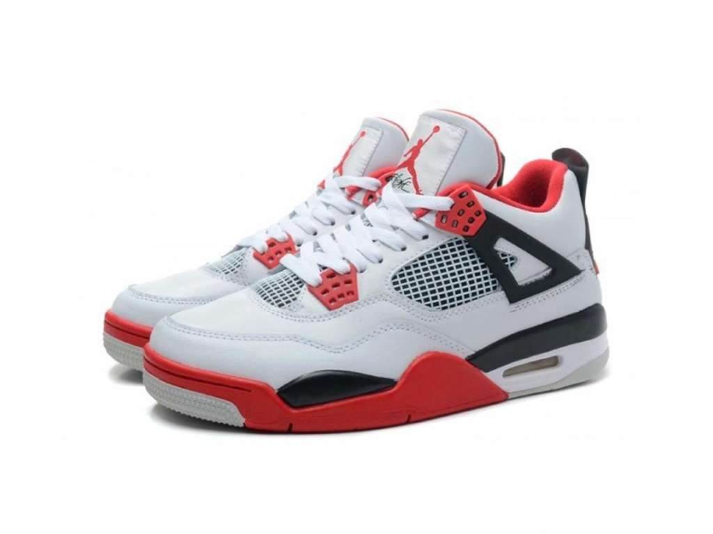 Premium Photo | Sneakers nike air jordan retro 4