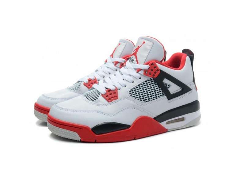 Premium Photo | Sneakers nike air jordan retro 4