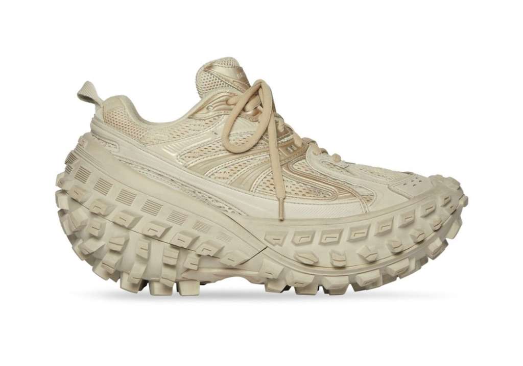 Balenciaga defender shoe, Men's Fashion, Footwear, Sneakers on Carousell
