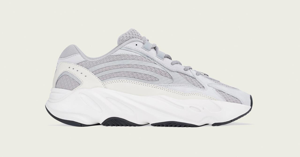 Yeezy Boost 700, desain chunky khas Kanye West yang tetap dominan di tren